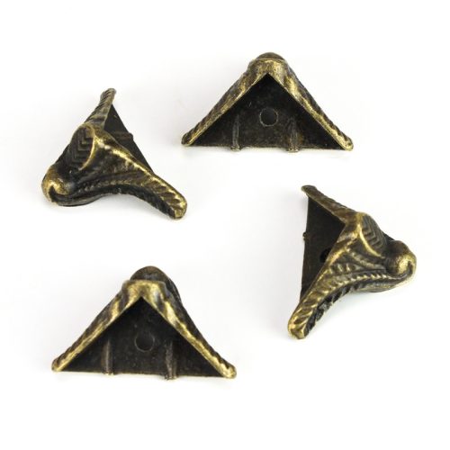 Fém dobozláb + csavarok 4db/csomag