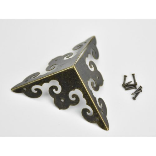 Fém sarokvédő 4db/cs + szögek