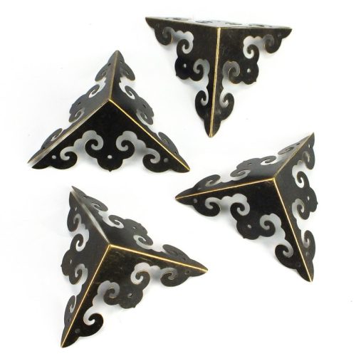 Fém sarokvédő 4db/cs + szögek