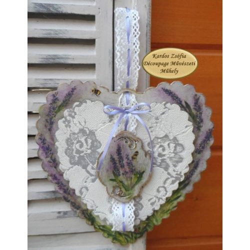 Natúr fa - Fodros szív kicsi 15cm