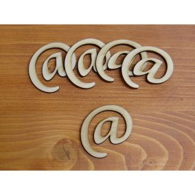 Natúr fa - Betű Carmen 5db/csomag 5cm