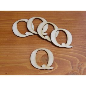 Natúr fa - Betű Carmen 5db/csomag 5cm