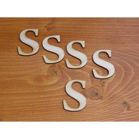 Natúr fa - Betű Carmen 5db/csomag 5cm