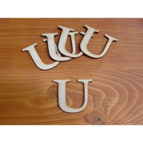 Natúr fa - Betű Carmen 5db/csomag 5cm