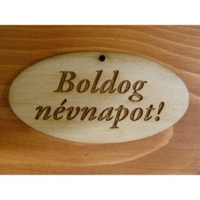   Natúr fa - "Boldog Névnapot" gravírozott ovál táblák 4x8cm 5db/csomag