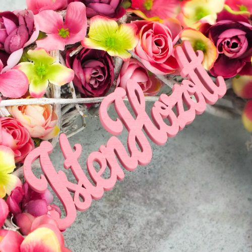 Fa "Isten Hozott" felirat vegyes szín 15cm 4db/csomag (200/#)