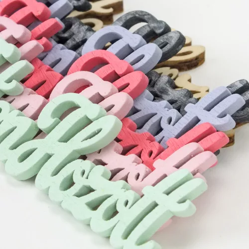 Fa "Isten Hozott" felirat vegyes színek 10cm 6db/csomag