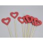 Piros fa lyukas pálcás szívek 8db/csomag