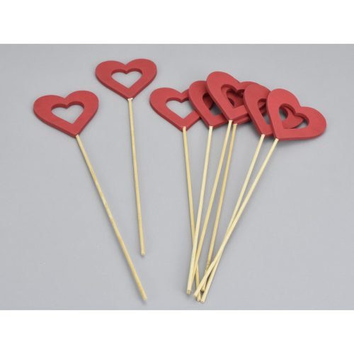 Piros fa lyukas pálcás szívek 8db/csomag