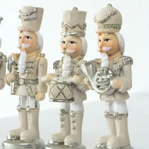 1db Diótörő álló 6cm (4 féle)