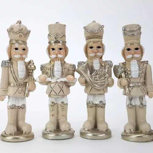 1db Diótörő álló 6cm (4 féle)