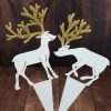 Natúr fa - Beszúrós szarvas pár 2db/cs fehér-arany csillámos
