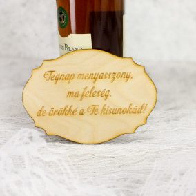   Natúr fa - Nagyszülőköszöntő tábla "Tegnap menyasszony.." 13,5cm