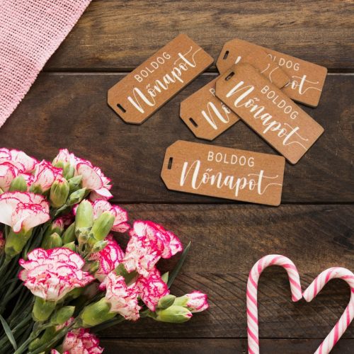 Nyomtatott dekorkarton - Boldog nőnapot scrapbook táblák 5db/cs natúr