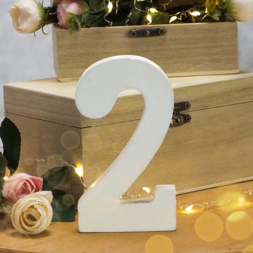 Fa asztalszámok fehér 2-es 1db/csomag
