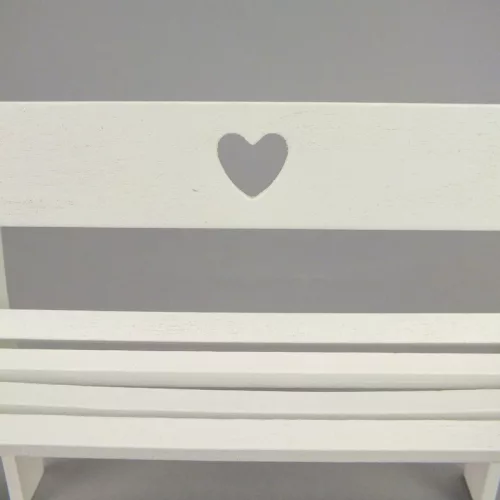 Fehér szíves pad 16,5x7x12,5cm - KIFUTÓ