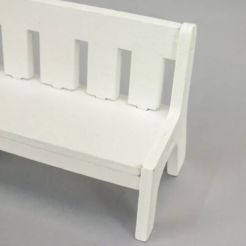 Fehér kerti pad 10,5*5,7cm