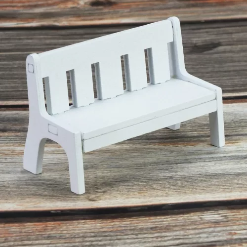 Fehér kerti pad 10,5*5,7cm