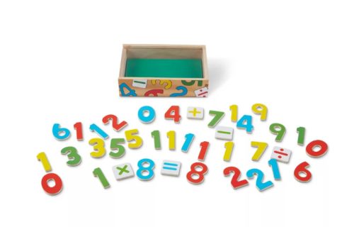 Melissa & Doug Fa Mágneses Számkészlet – 37 Darab, szám, oktató játék 5+ éves kortól