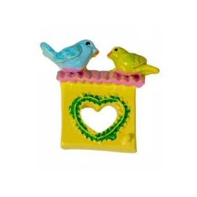   Dekoratív madárház figura szívvel – polirezin, 3,5 cm, romantikus dekoráció