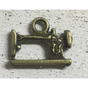 medál - varrógép réz színű 1,8x1,4 cm