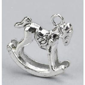 Medál - hintaló ezüst színű 2 x 2,3 cm