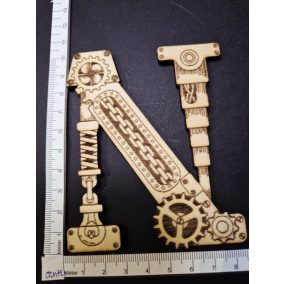   Dekoratív fa steampunk "N" betű – kb. 8,5 × 10 cm
