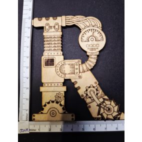   Dekoratív steampunk fa "R" betű – kb. 8,5 × 10 cm