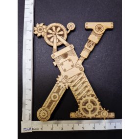   Dekoratív steampunk fa betű "X" – kb. 8,5 × 10 cm