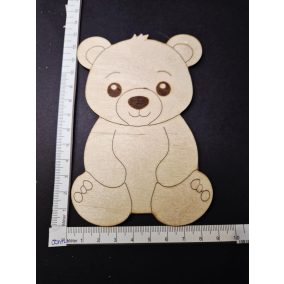 Dekoratív fa mackó – 9 × 13 cm