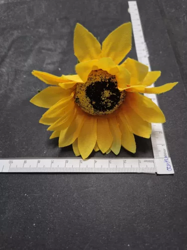 Selyem napraforgófej 9 cm – Dekoratív művirág vidám kompozíciókhoz