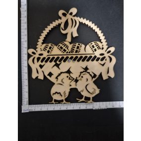   Fából készült húsvéti kosárfigura tojásokkal és csirkével (15x14 cm)