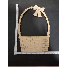   Fa figura kosár masnival (19x13 cm).
