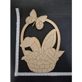   Fából készült húsvéti figura kosár nyuszifülekkel és tojásokkal (19x14 cm).